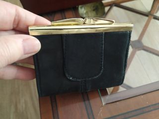 Monedero de piel negro