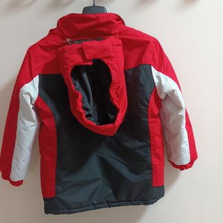 Mono y abrigo esquí T.8. Trineo+guantes de REGALO