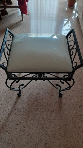 Banqueta forja a estrenar.