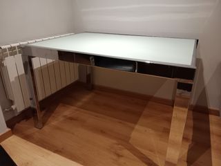 Mesa cristal.
