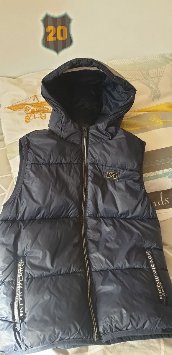 Chaleco Nukutavake, Mayoral