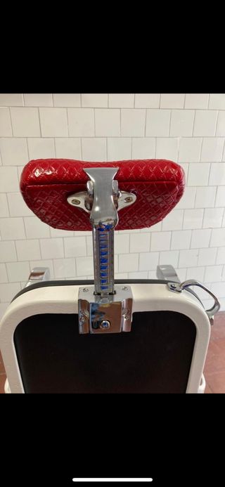 Sillon antiguo de barbero TRIUMPH, restaurado