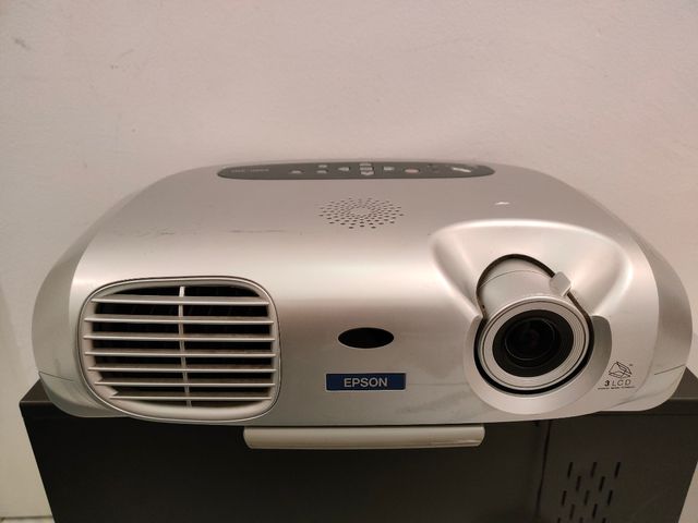 Proyector Epson funciona
