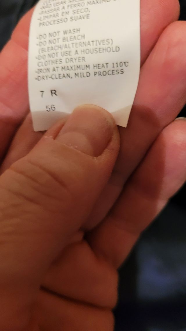 Traje de Hombre. Marca Dustin.