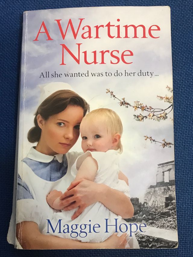 A Wartime Nurse Maggie Hope in English