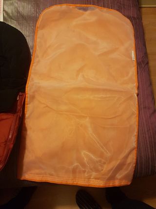 Colchoneta y saco nordico.