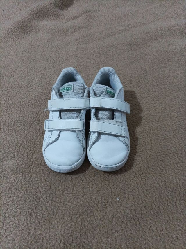 Zapatillas Adidas básicas