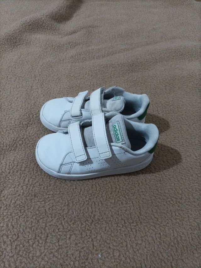 Zapatillas Adidas básicas