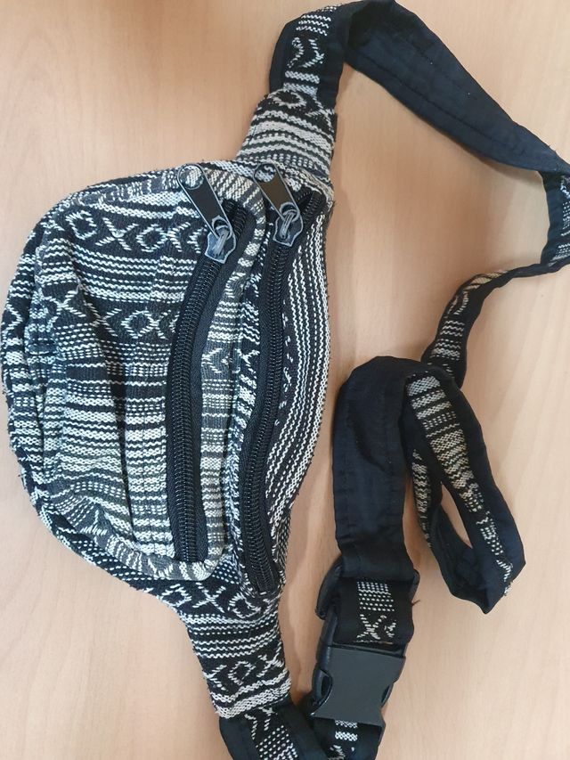 lote riñoneras y monedero