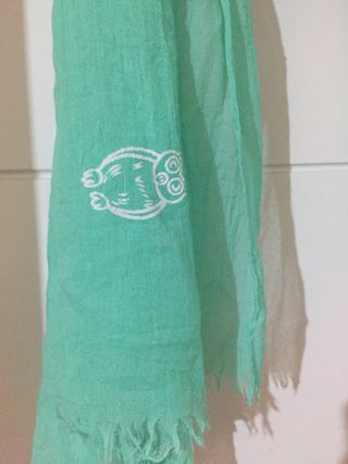 Foulard turquesa con búhos