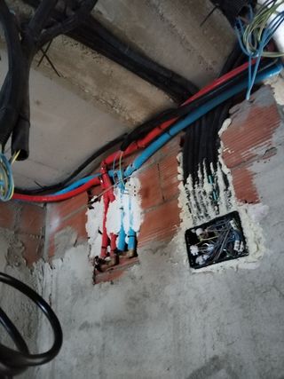 electricista y fontanero 