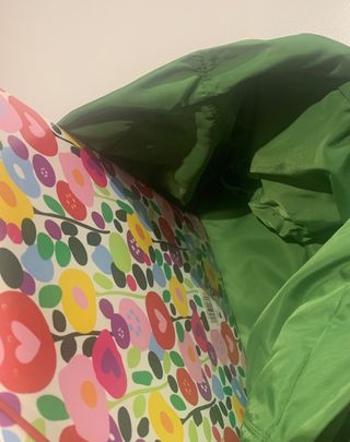 Bolso Bimba y Lola. Correas gastadas. Bolso bien.