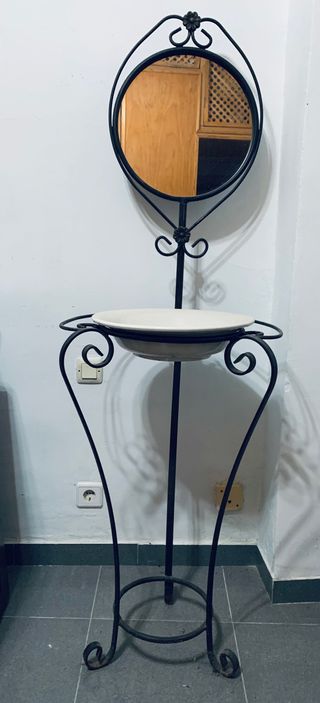 Lavabo con espejo