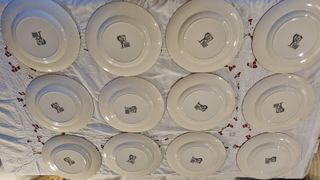 Vajilla 12 platos Jhonson Bros.