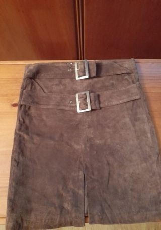falda de piel marca nobuck 