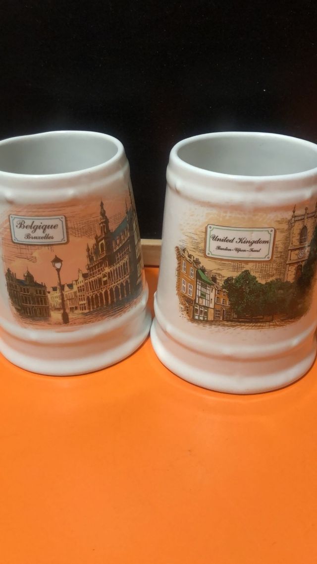2 jarras cerveza. Inglaterra, Belgica. 3€ unidad