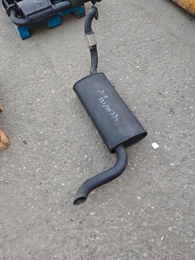 silenciador de escape jcb