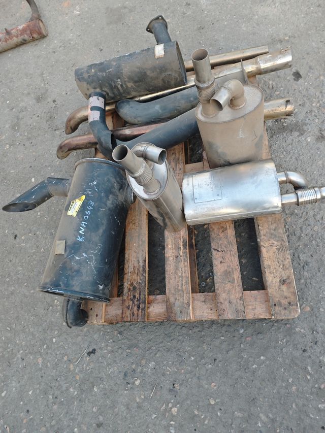 silenciador de escape jcb