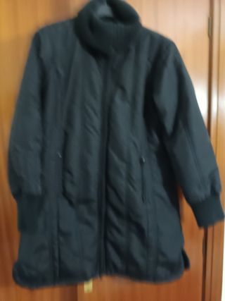 chaquetón d chica queda ajustado s bonito y comodo