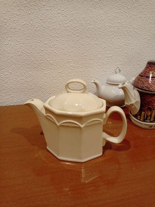 🇬🇧 Tetera de loza vintage