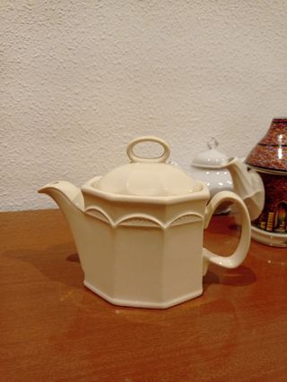 🇬🇧 Tetera de loza vintage