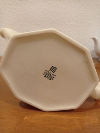 🇬🇧 Tetera de loza vintage