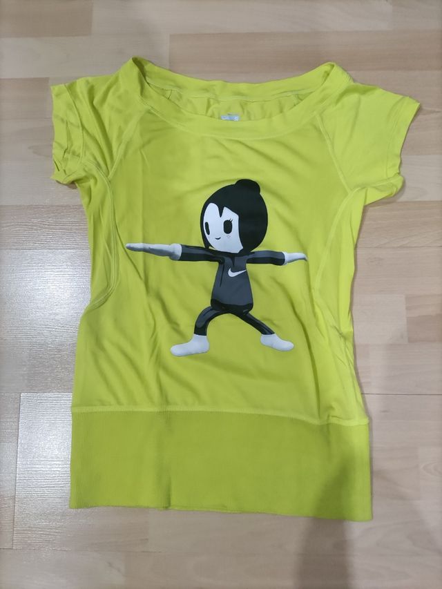 Camiseta Nike mujer especial Yoga talla S.