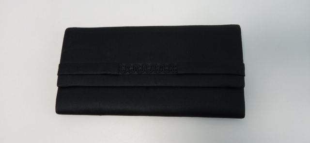 Cartera de mano ceremonia negra vintage
