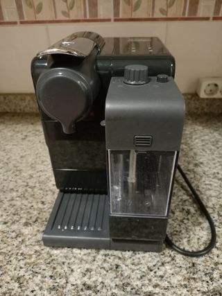CAFETERA NESPRESSO