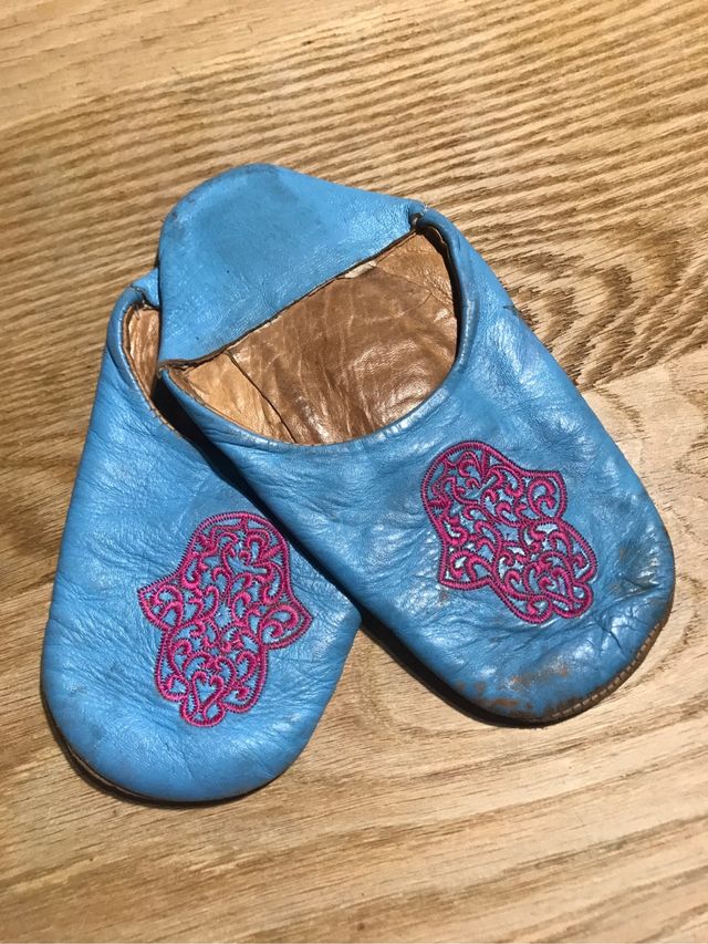 Babuchas piel talla 30