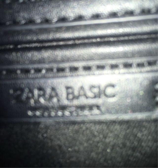 Bolso Zara negro 26cm x 18 cm x 7 cm