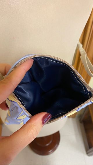 Mini bolso estampado letras nubes
