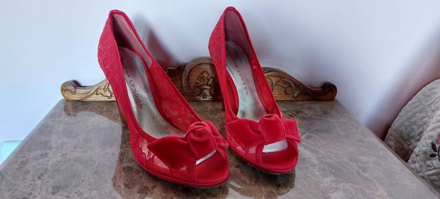 Zapatos tacón Sacha London 