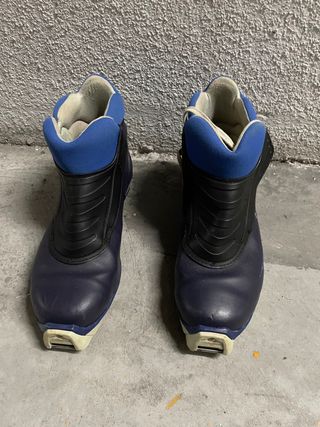 Esquis de fondo y botas