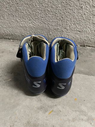 Esquis de fondo y botas