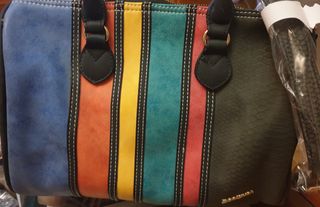 Bolso marca desigual 