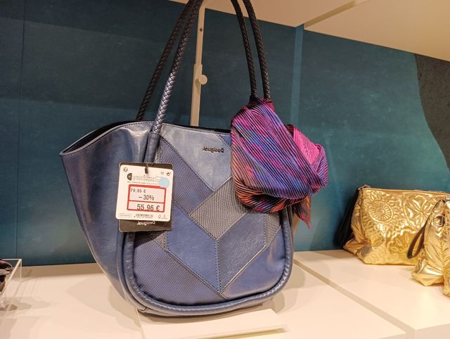 Nova bolsa Desigual.