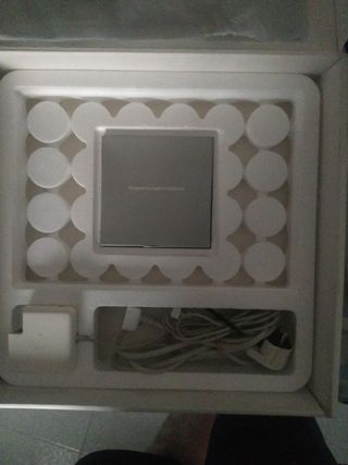 MacBook 13" blanco con caja funciona COMPLETO