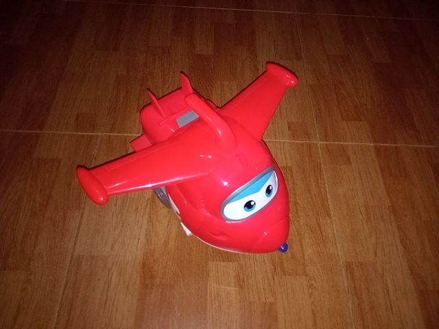 MALETÍN AVION  TRANSFORMABLE SUPER WINGS