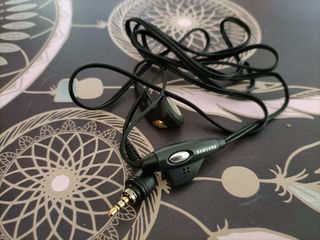 Cargadores y cascos antiguos