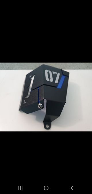 Protector Depósito Refrigerante Yamaha MT07 MT-07