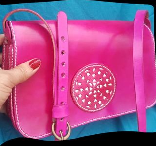 Aromacuir..el arte en cuero bolso,cartera,pulsera,