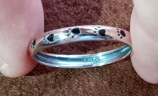 Lote de broche, pulsera y anillo de plata