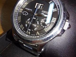  Seiko Premier Kinetic Perpetual SNP041 