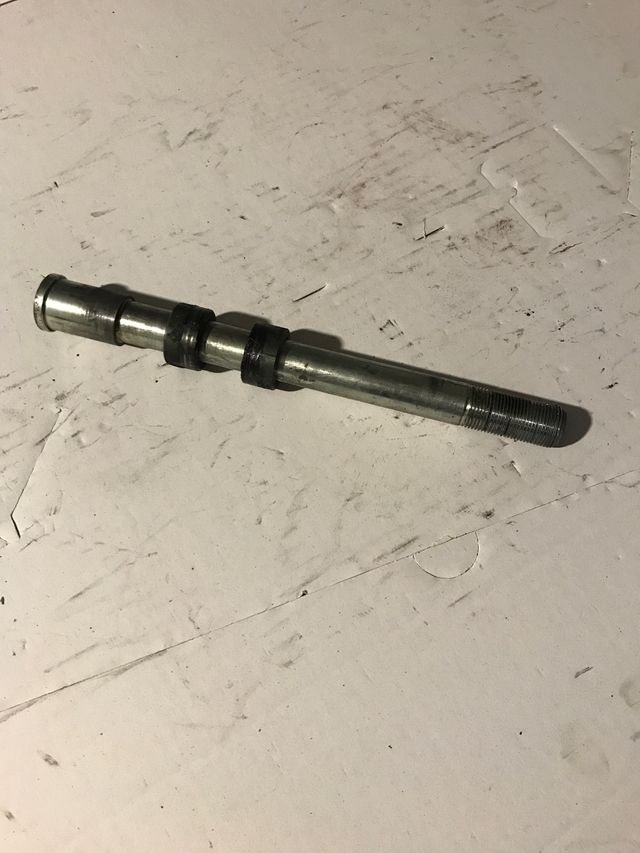 Eje delantero er6n er6f 05 08