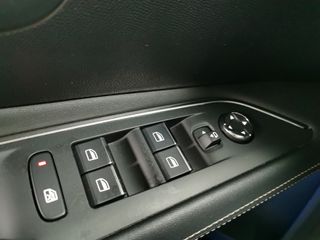 Peugeot 3008 HYBRID4 GT EAT8 300CV