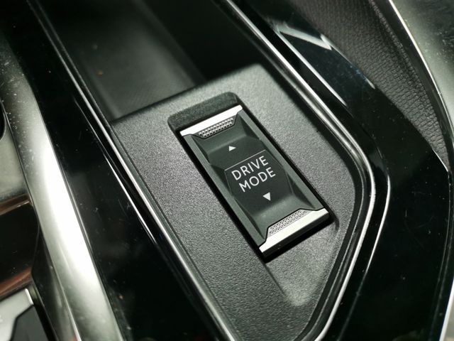 Peugeot 3008 HYBRID4 GT EAT8 300CV