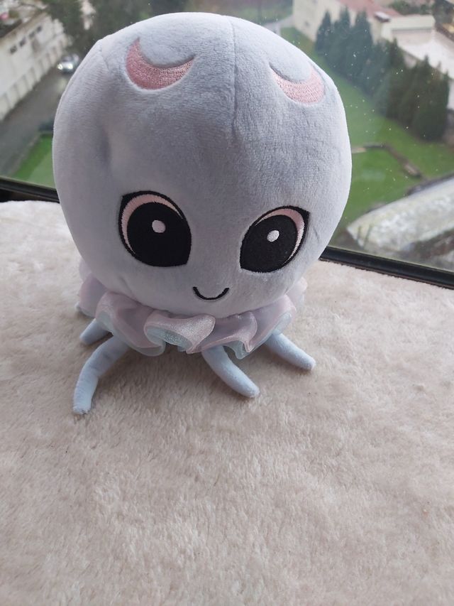 Peluche alforreca em tons de azul Tm Toys