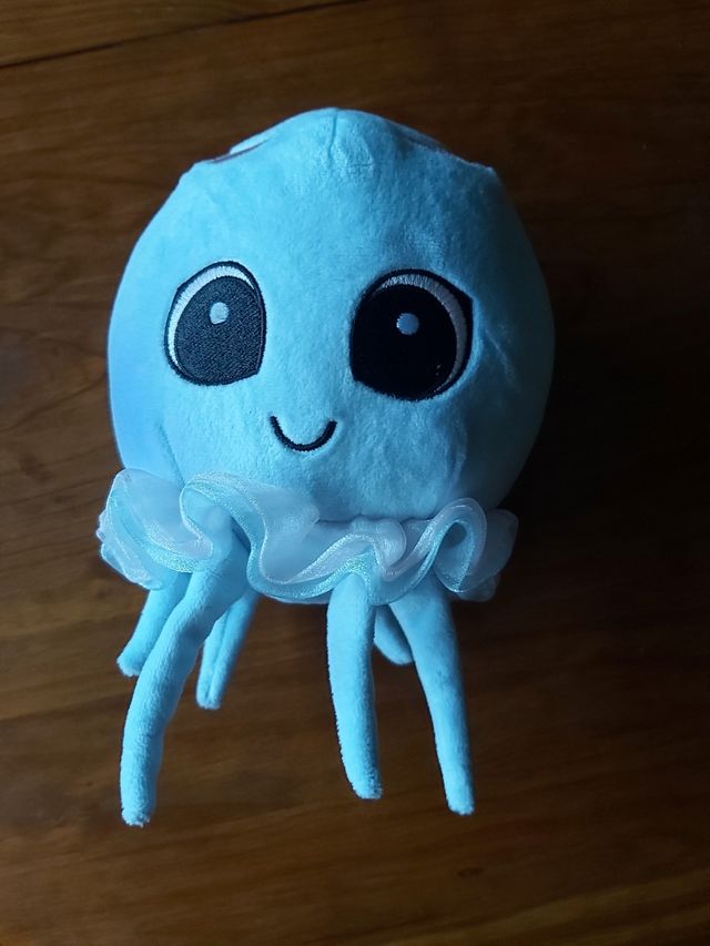 Peluche alforreca em tons de azul Tm Toys