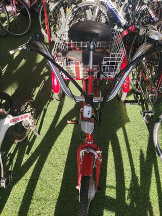 vendo triciclo eléctrico como nuevo